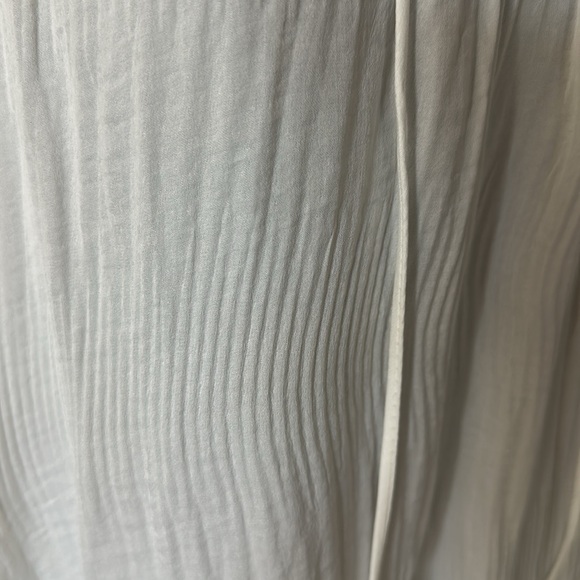 Rachel Zoe - the perfect white blouse - Picture 3 of 7